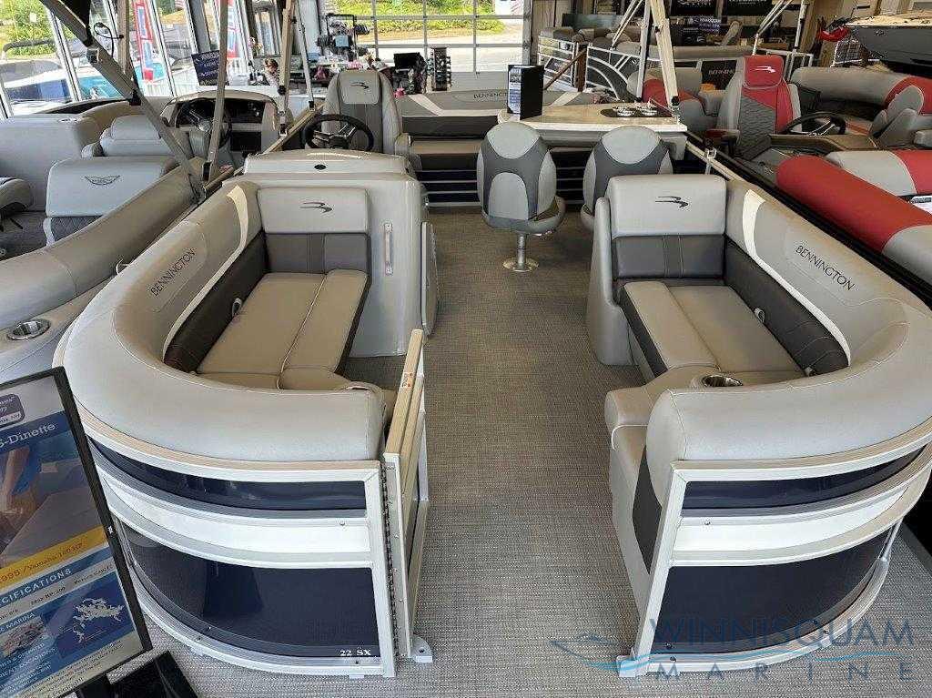 OPEN HOUSE LEFTOVER BLOWOUT!!! This 22 ft Swingback boat is set up for ...